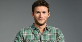 Scott Eastwood Net Worth 2022 .